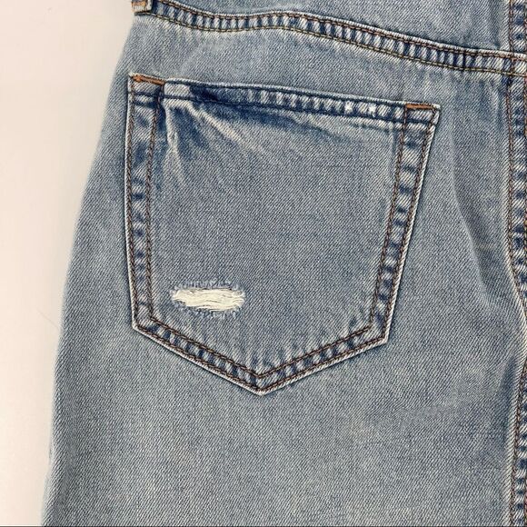 GAP Denim Girl’s High Rise Light Wash Destructed Denim Jean Skirt Size 14 - Picture 10 of 12